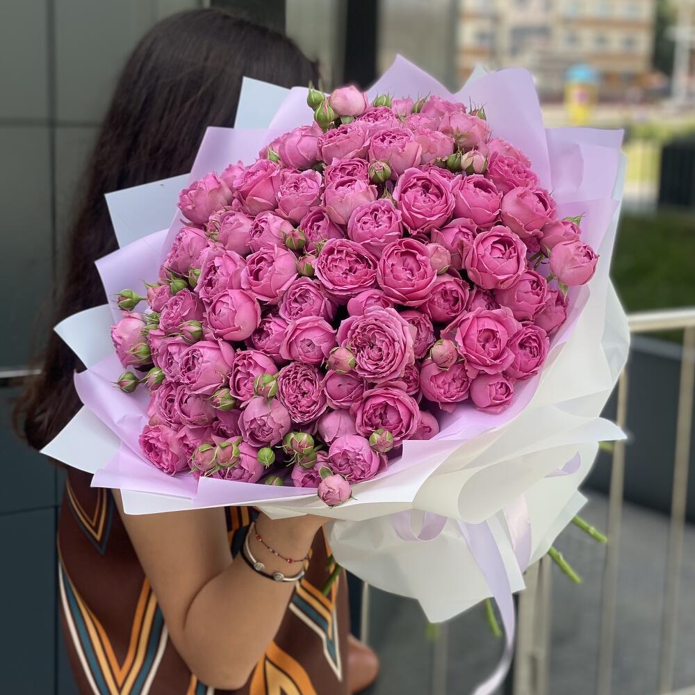 Букет Розовые сладости из 25 веток пионовидных роз
